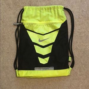 Nike drawstring bag